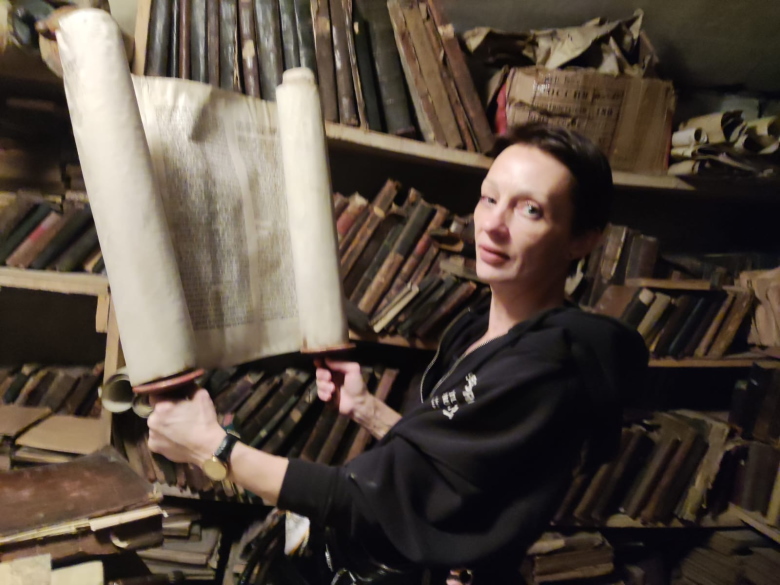 Елена в генизе Синагоги