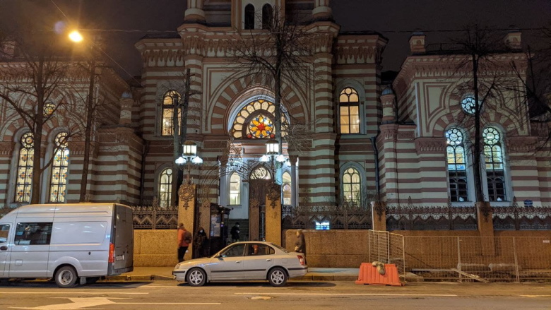 Зажженный свет в память о Хрустльной ночи