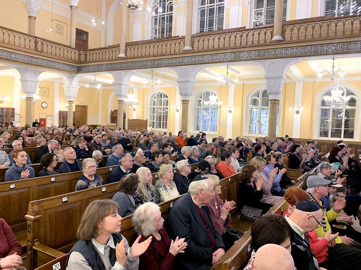 В Синагоге Петербурга состоялся юбилейный концерт кантора Баруха Финкельштейна