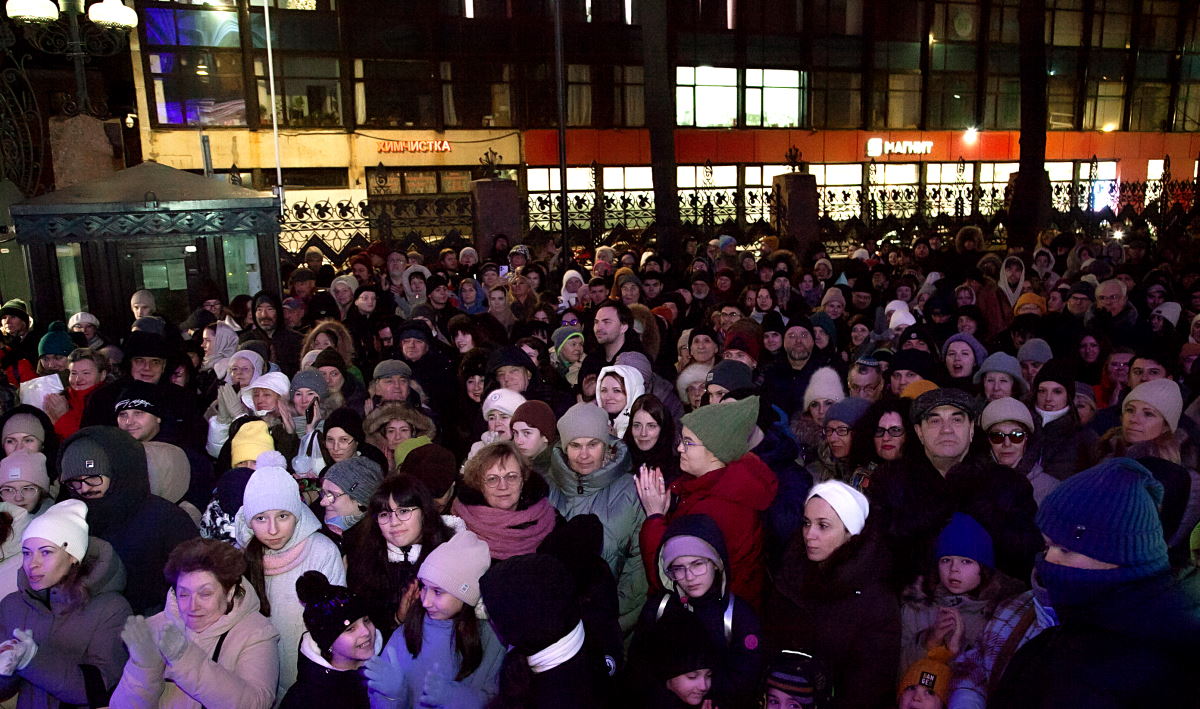 В Петербурге торжественно отпраздновали Хануку