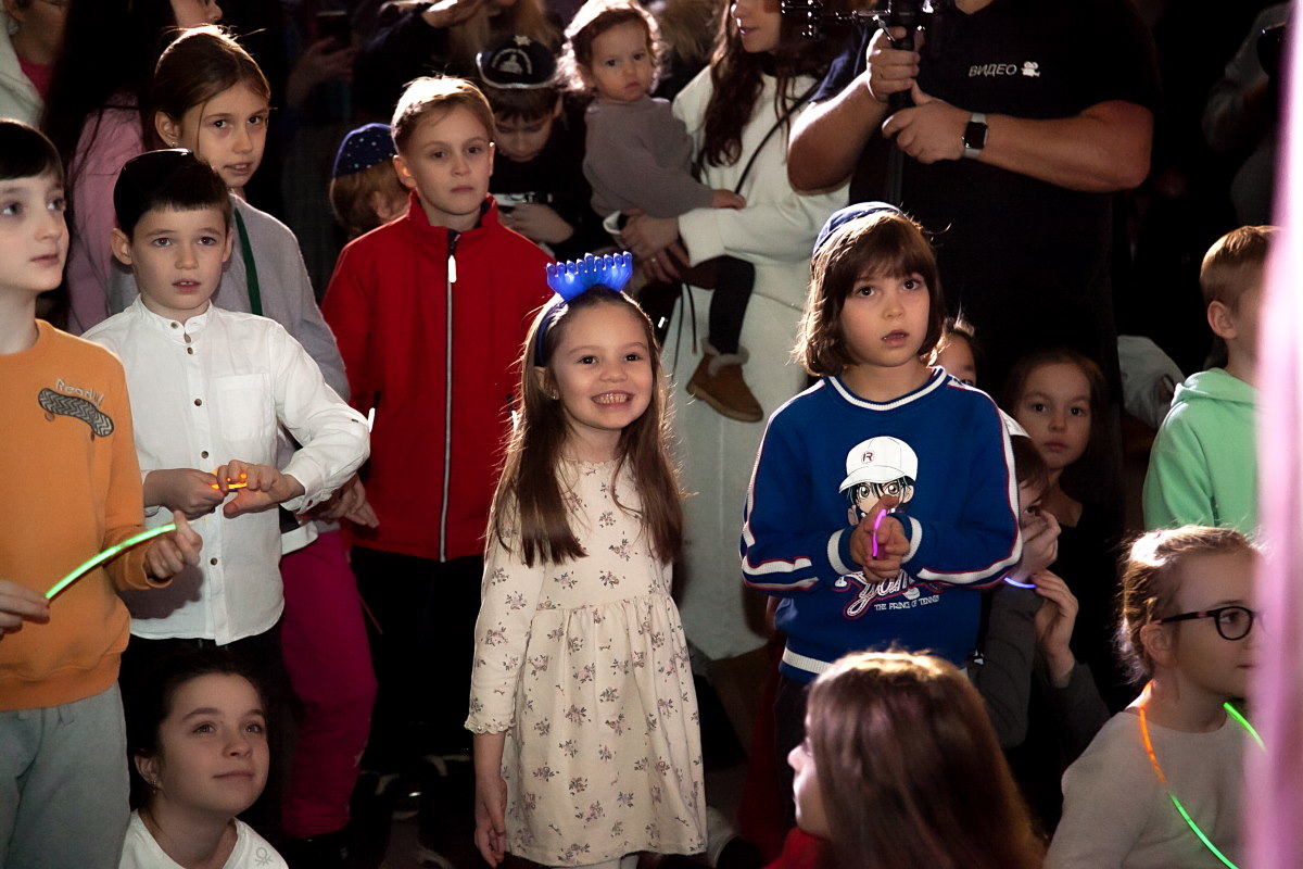 В Петербурге торжественно отпраздновали Хануку
