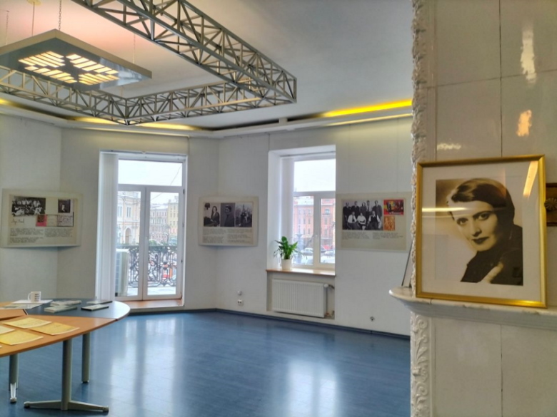 В Петербурге открыли музей-квартиру Айн Рэнд