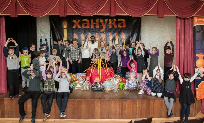 Еврейская школа СПб благотворительная акция к Хануке