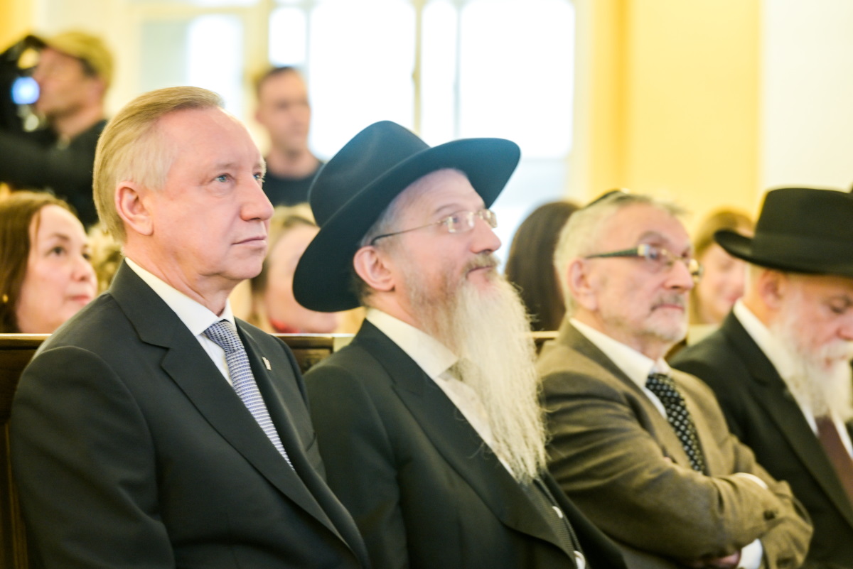 Конференция раввинов итоги подводит главный раввин Петербурга М. М. Певзнер