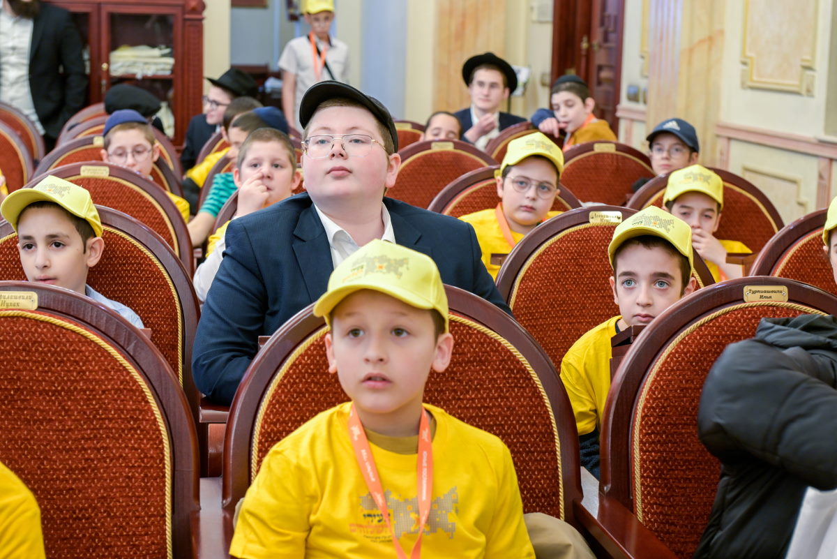 Конференция раввинов итоги подводит главный раввин Петербурга М. М. Певзнер